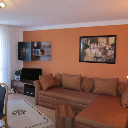 Apartment Gemuetliche Mit Grill Und Gemeinschaftlichem Pool *